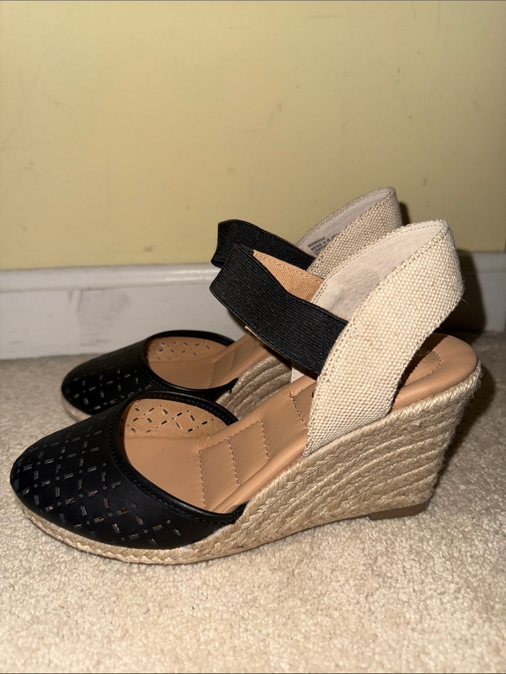 Me too Bess wedges size 6.5